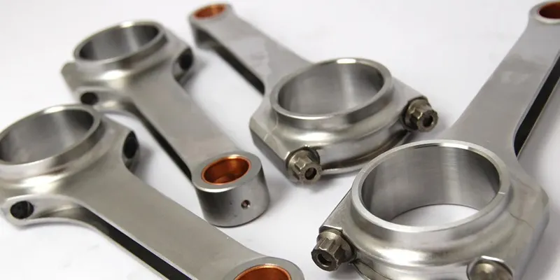 detailed connecting rod illustration showing its role between piston and crankshaft